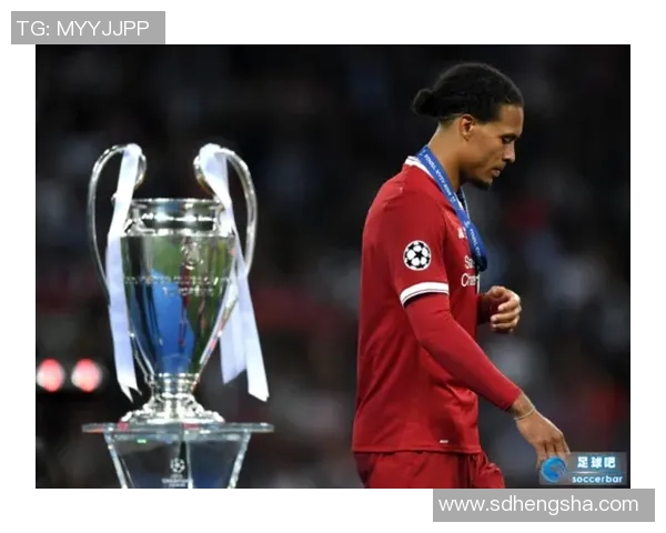 詹宁斯：从青涩少年到足球明星的辉煌历程与成就解析